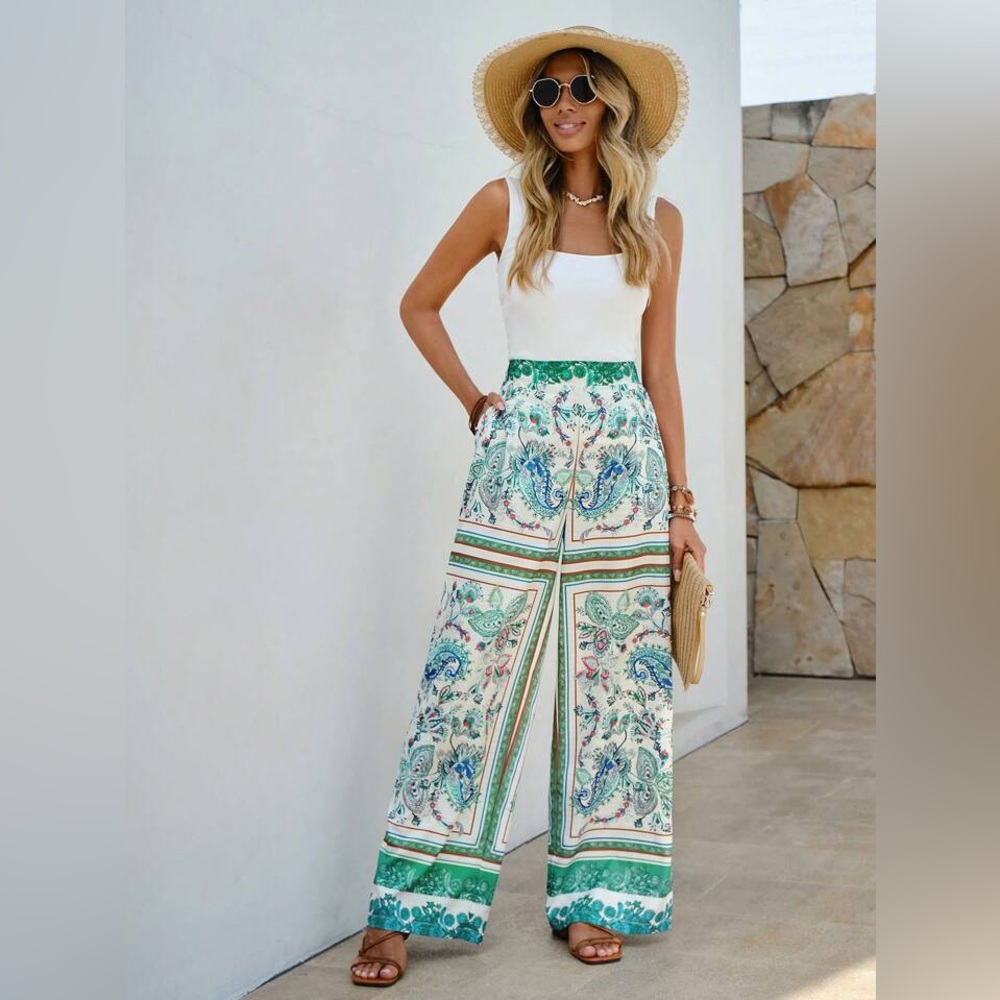 Patterned wide leg trousers - Picture 10 of 10
